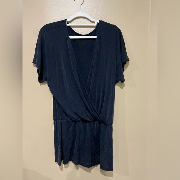 H&M Basics Short Sleeve Cross Over Black Romper Women's Size medium Stretch - Picture 3 of 5